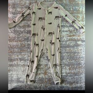 Kyte baby oat reindeer romper
